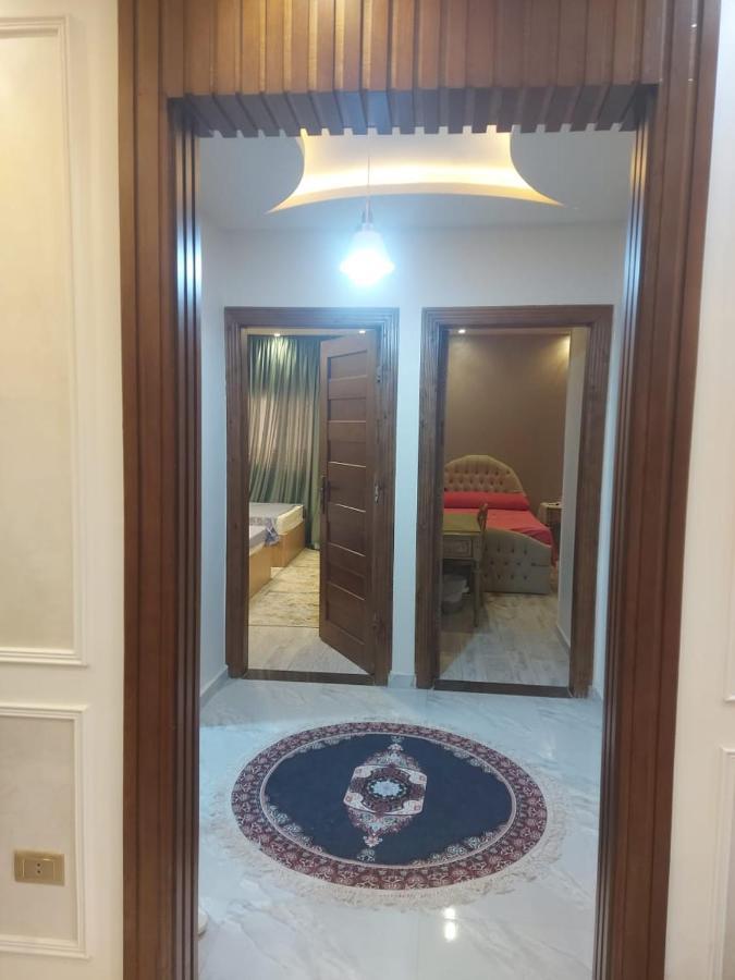 Jardenia Almazh: Upscale 3-bedroom With City Views Apartment Cairo