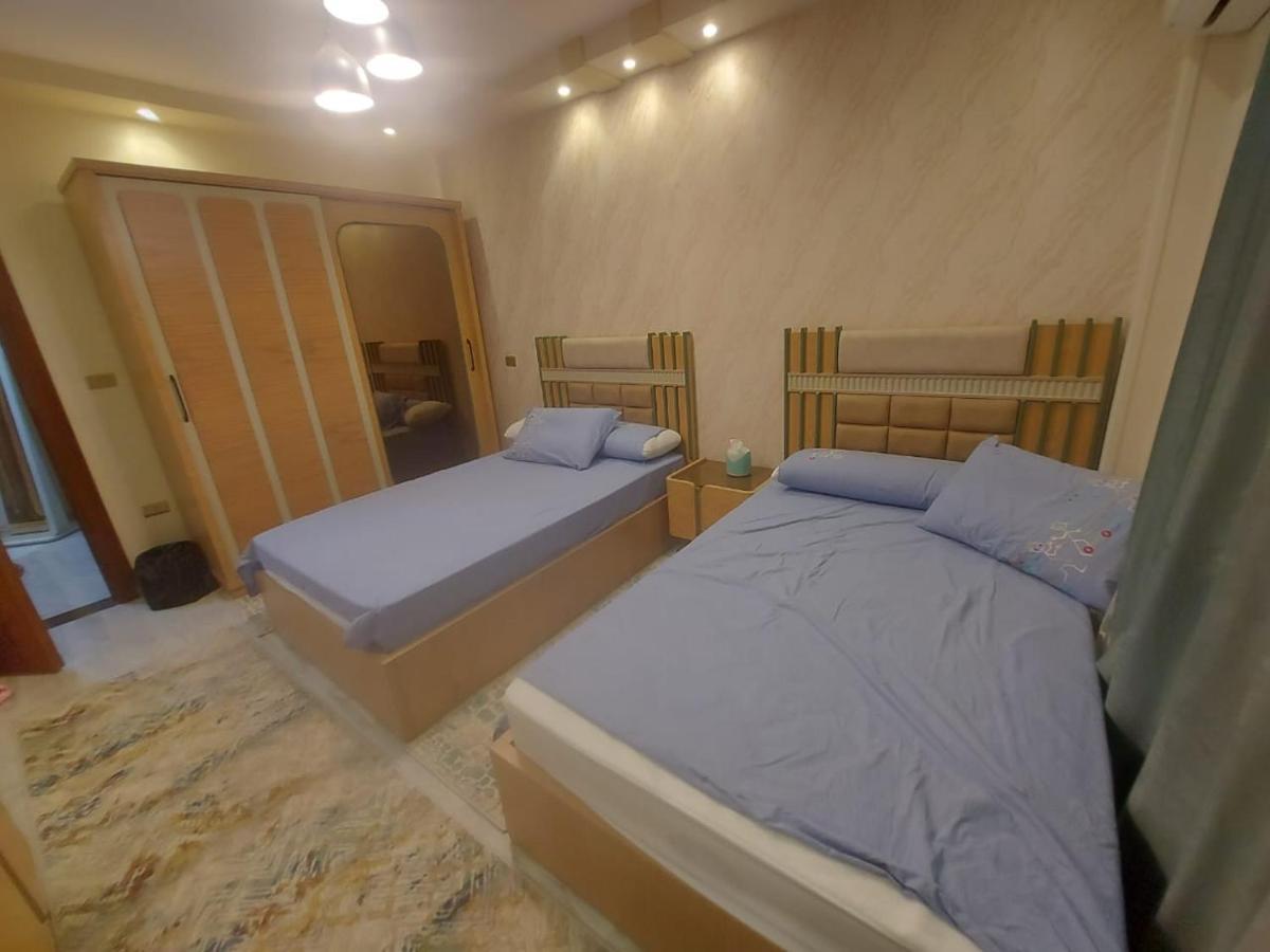 Jardenia Almazh: Upscale 3-bedroom With City Views Apartment