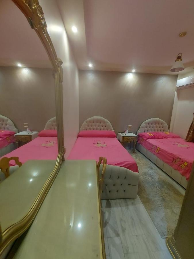 Jardenia Almazh: Upscale 3-bedroom With City Views Apartment *